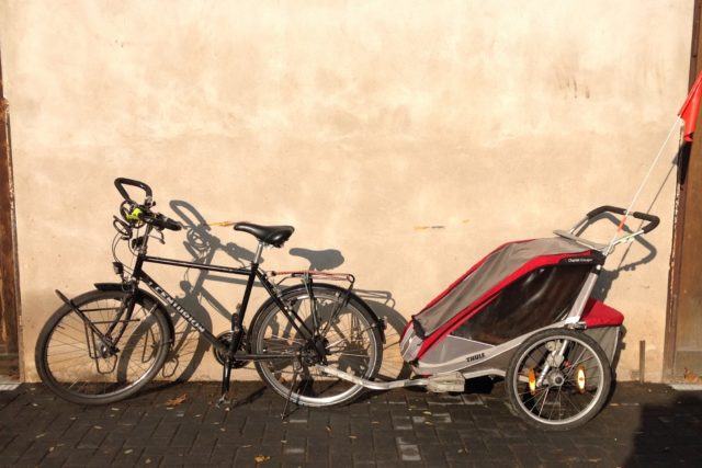 Lastentransport im Alltag: Fahrradanhänger Thule